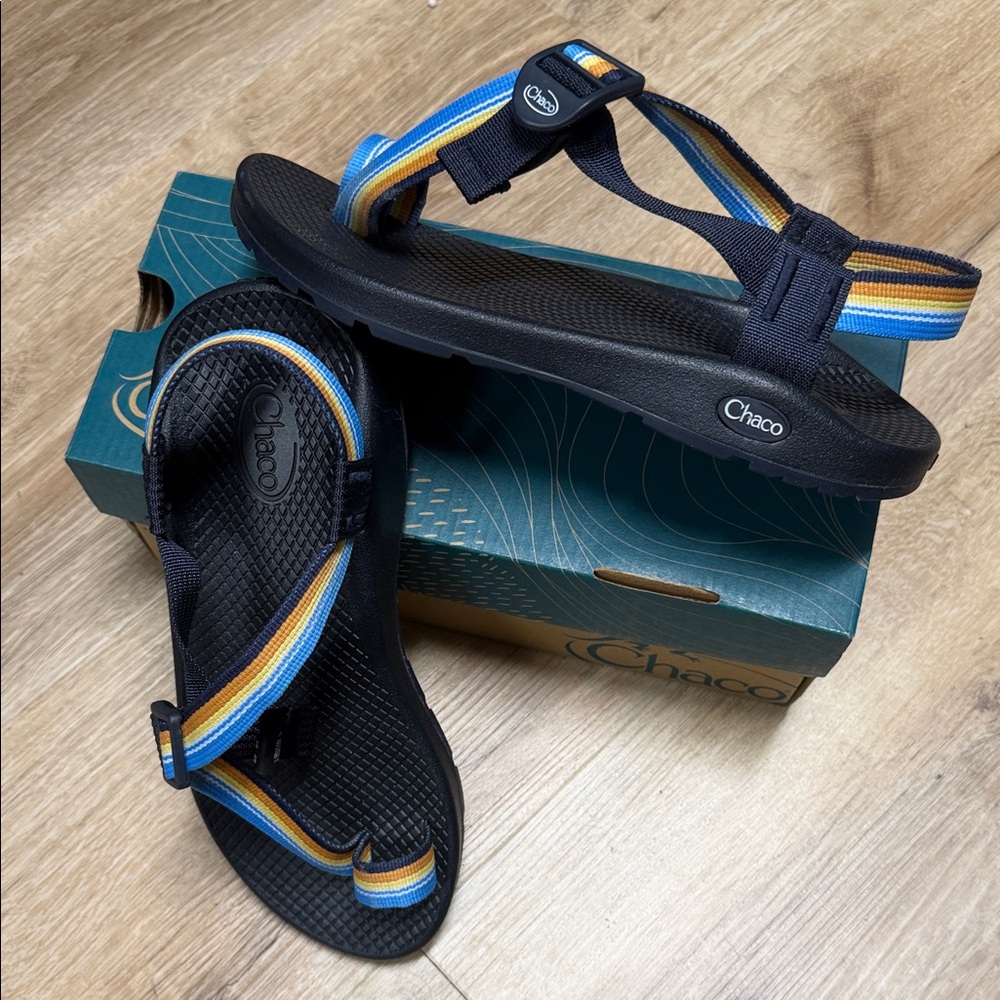 Chaco BODHI Sandals in the color âBelt Blueâ
New in box - Picture 2 of 14